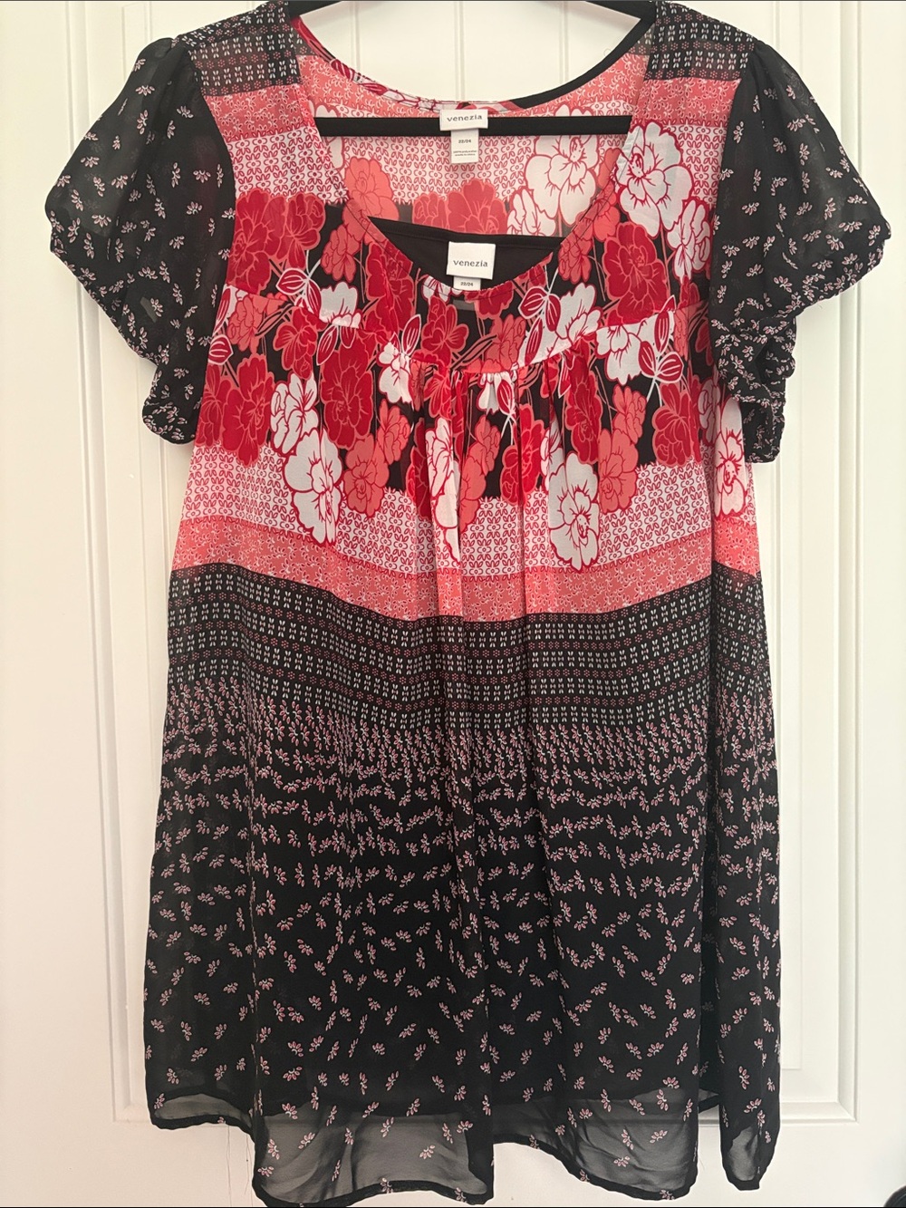 Venezia Red, Black, & Coral Short-Sleeve Blouse